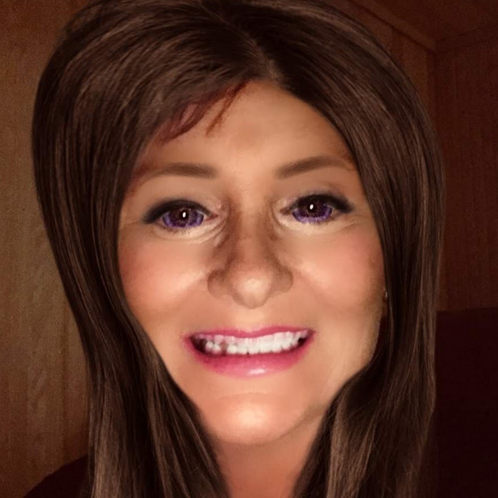 Meet your Posher, Marialewis